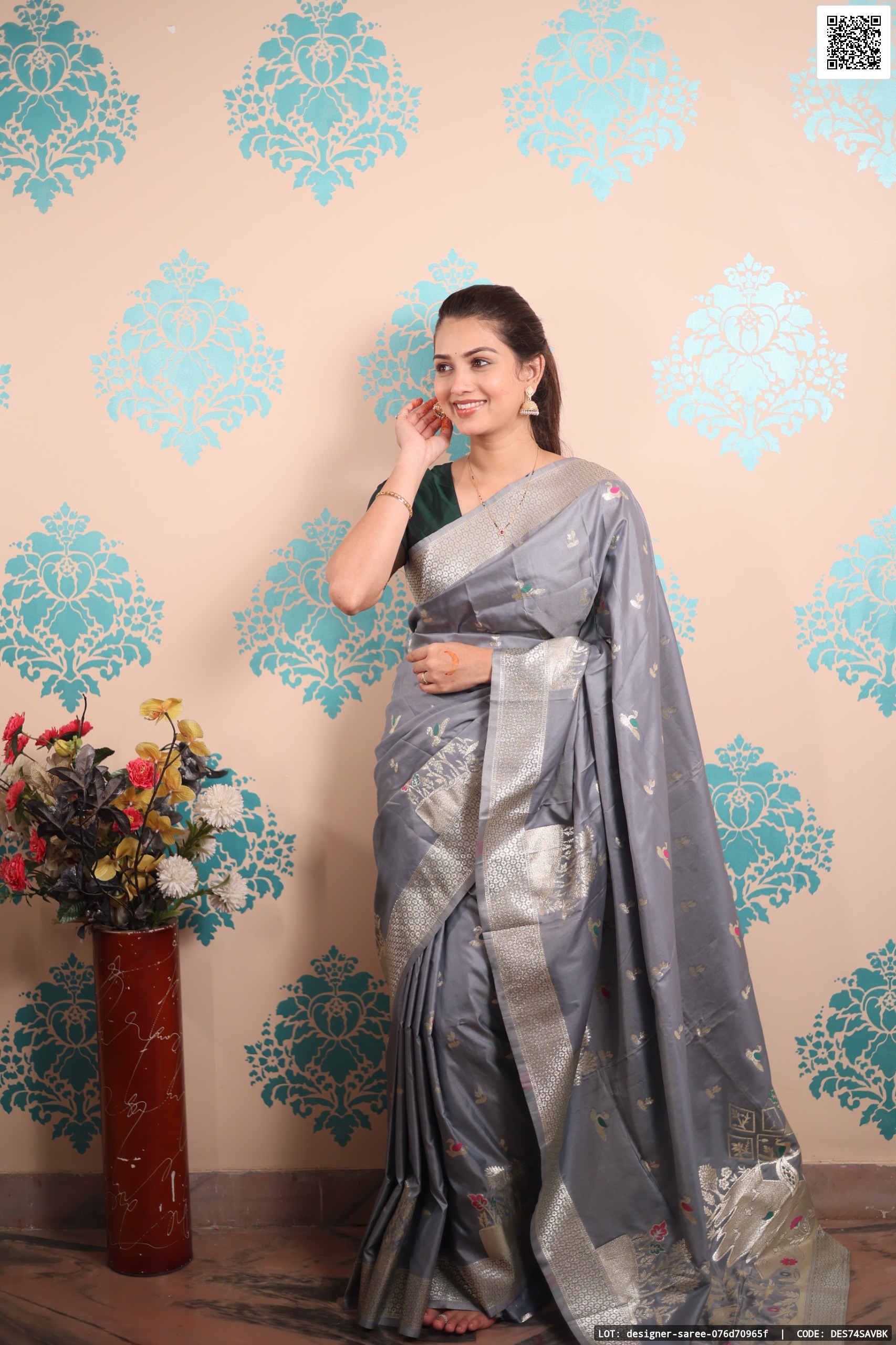 designer-saree-076d70965f