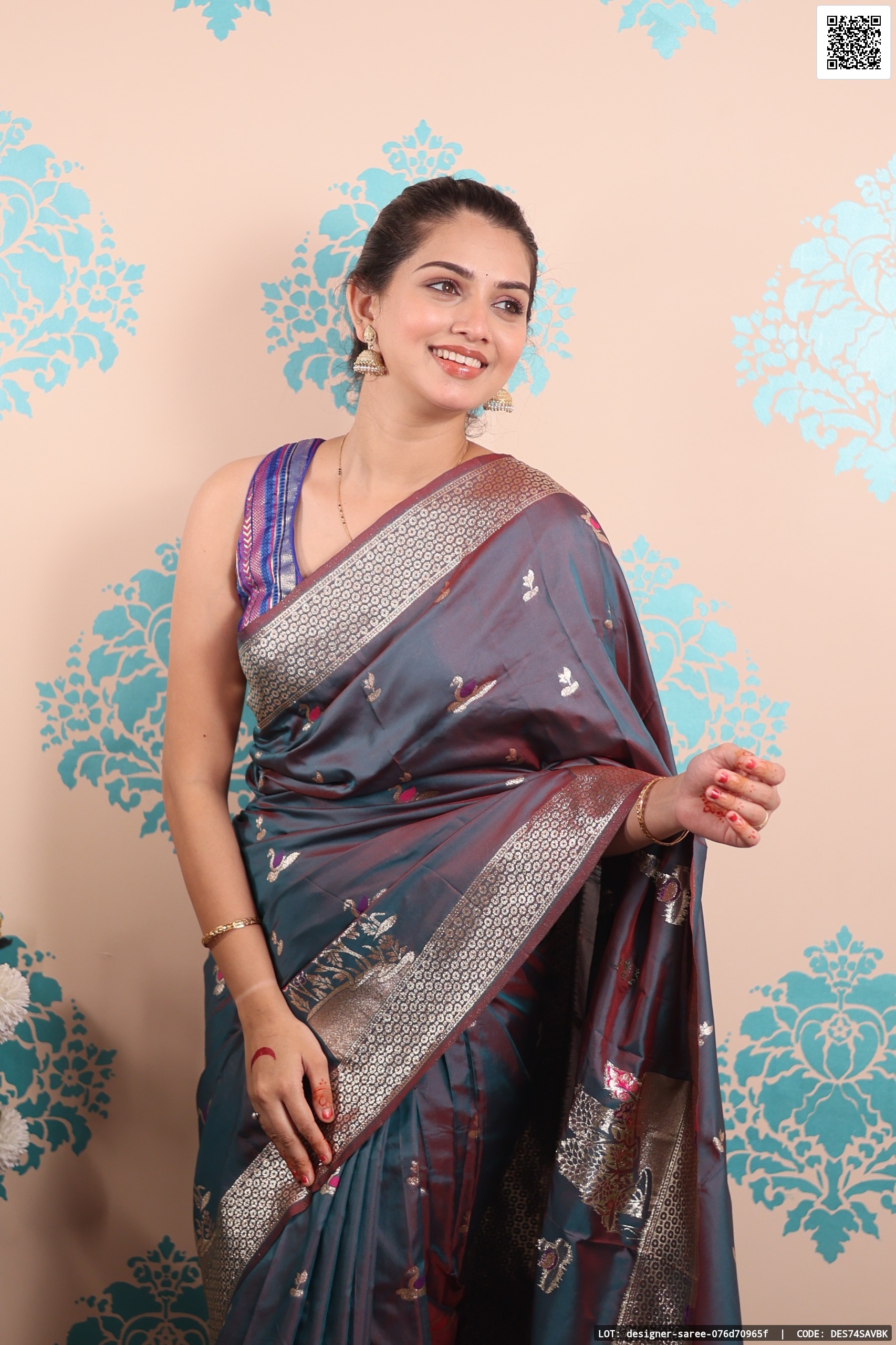 designer-saree-076d70965f