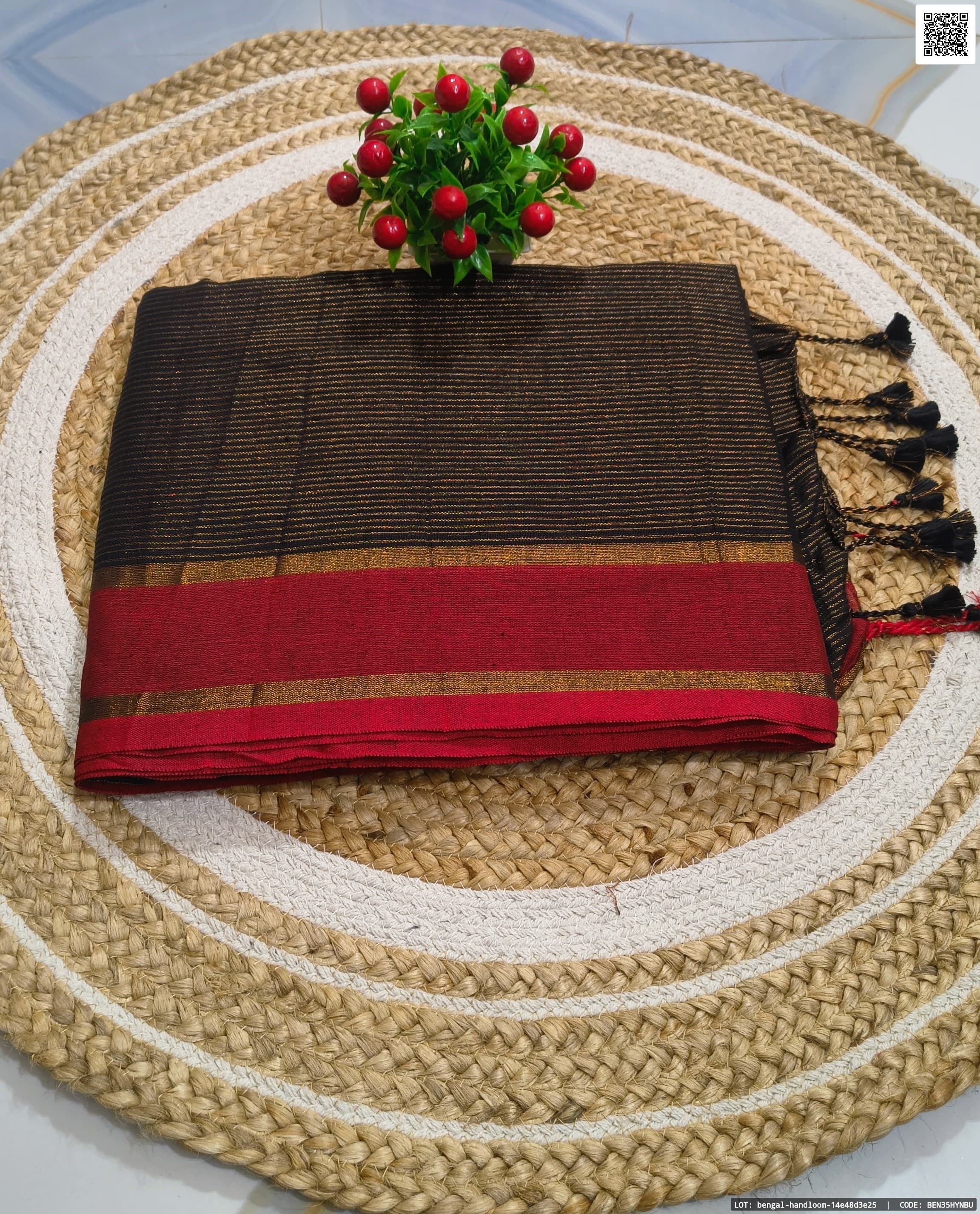 Khadi saree featuring an all-over zari check design. Crafted with very good quality material, this piece is perfect for casual and festive occasions.