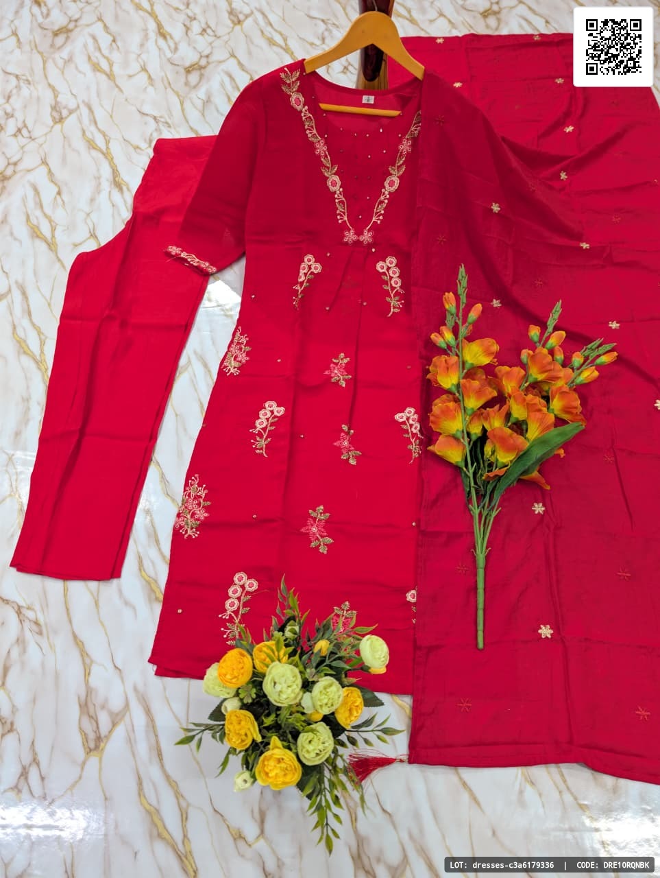 dresses-c3a6179336