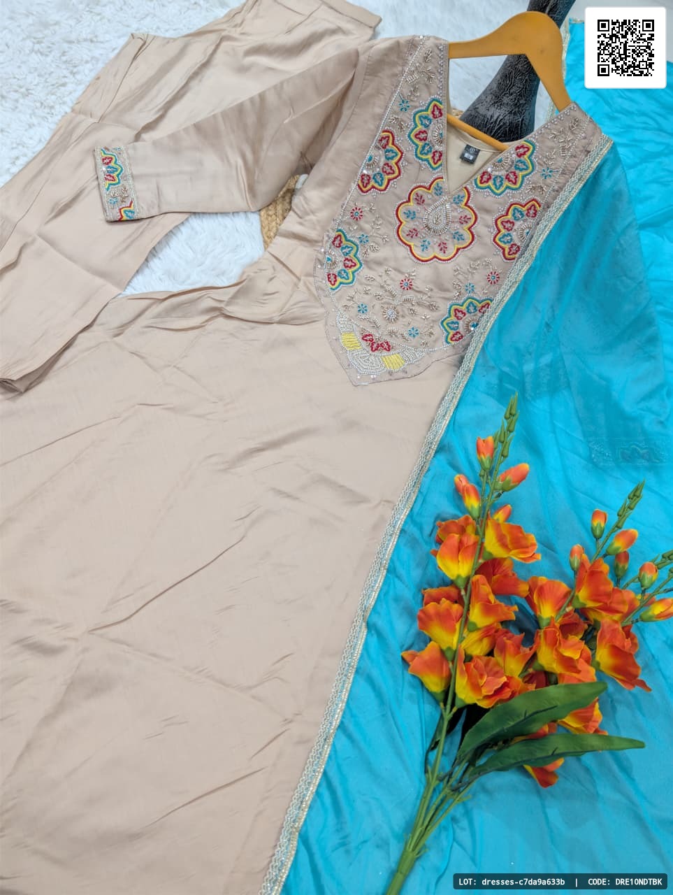 dresses-c7da9a633b